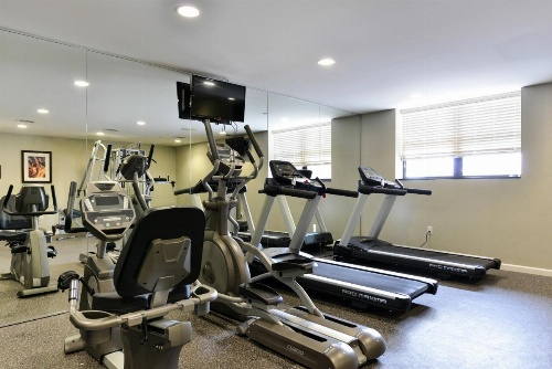 Holiday Inn New York-JFK Airport Area image 31