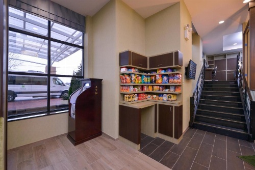 Holiday Inn New York-JFK Airport Area image 36